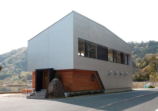 海沿いのレストラン ベイクック