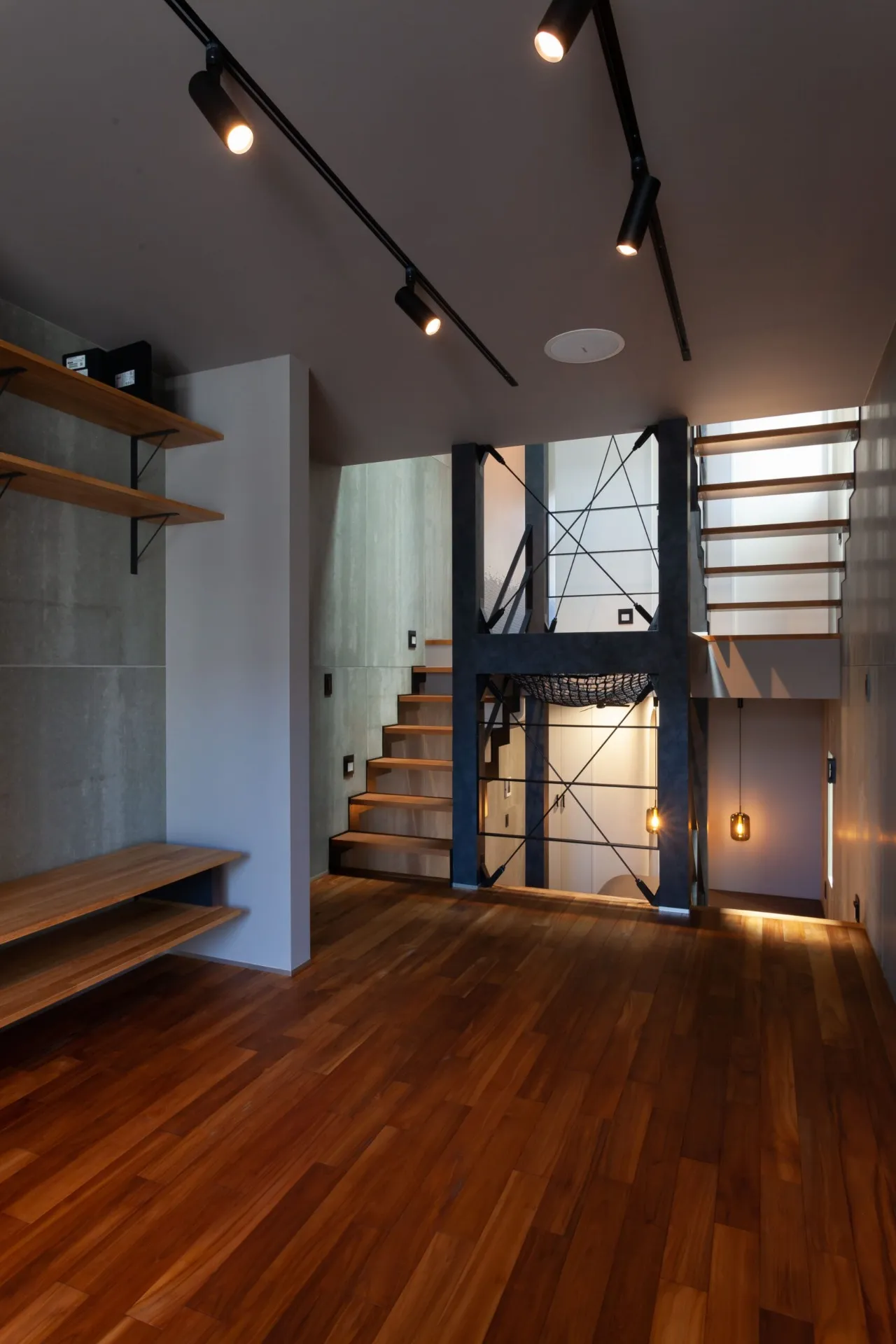 ライティンティティハウス