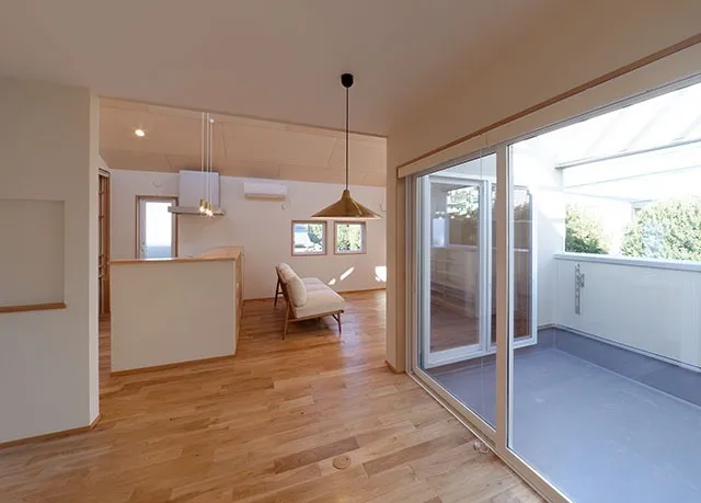 センターガレージハウス