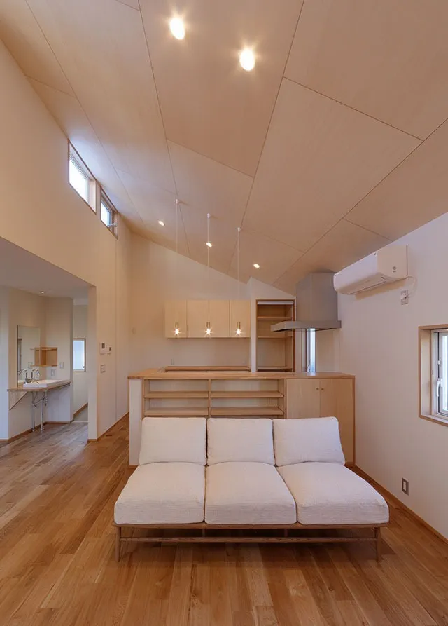 センターガレージハウス