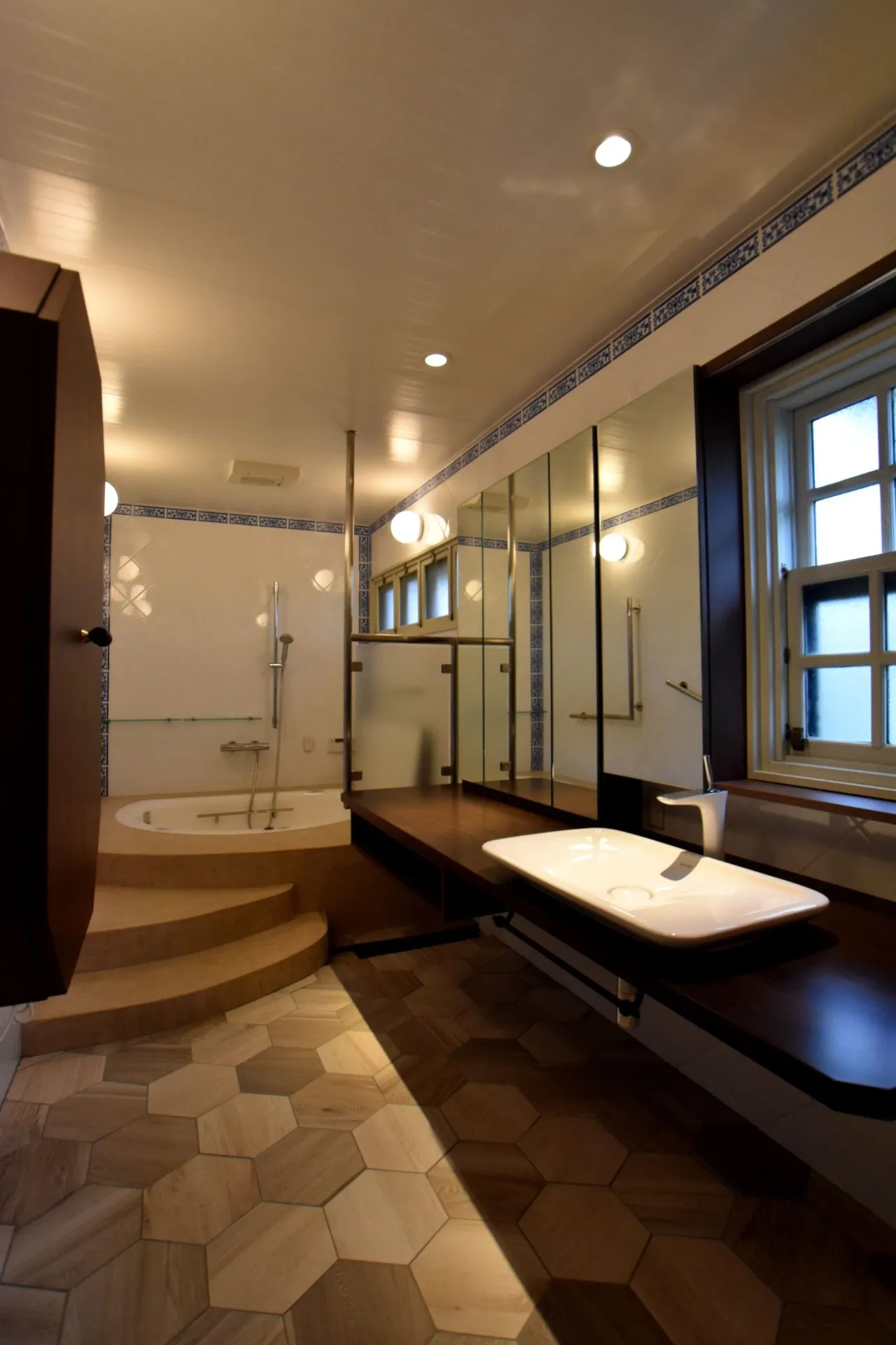 ラグジュアリーバスルーム