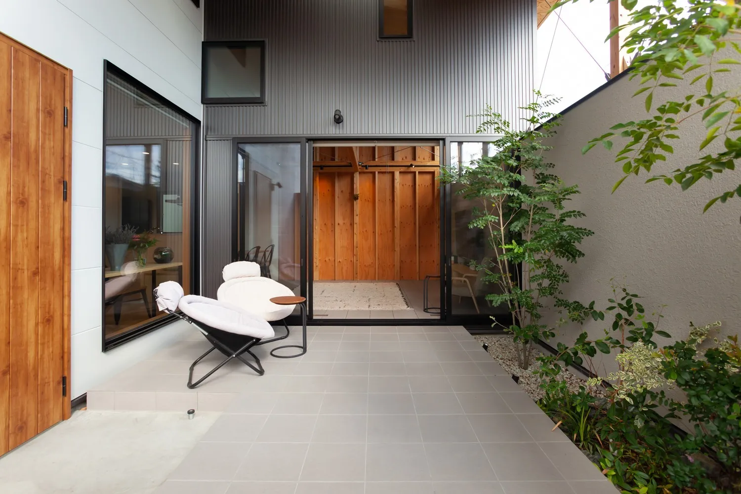 インアウトドアリビングハウス